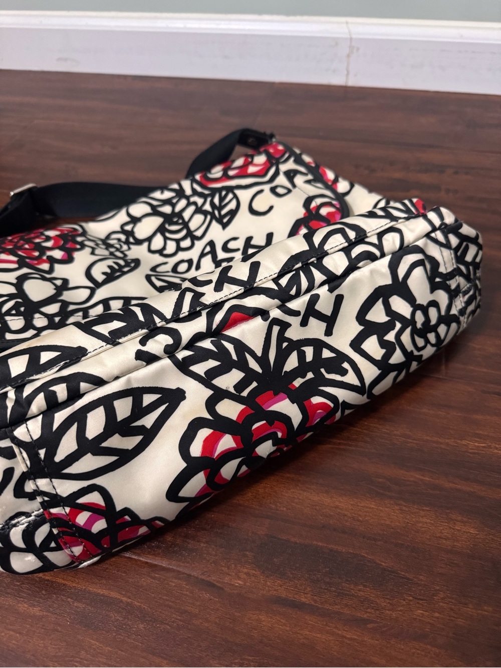 Coach Y2K Sateen Poppy Daisy Kyra Floral Graffiti Large Messenger Crossbody Bag - Picture 5 of 12